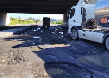 طريق الجرف الأصفر _ الواليدية: شريان ساحلي حيوي بين الإهمال والتهميش
